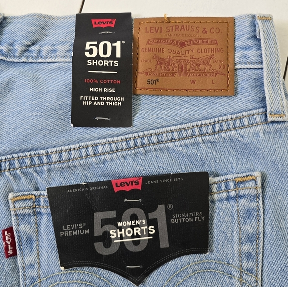 NWT Levi's 501 Original High Rise Light Wash Short 30 - Picture 7 of 10